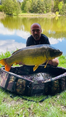 Pardn kvten 2025 na ptoku 21kg a 19,2kg